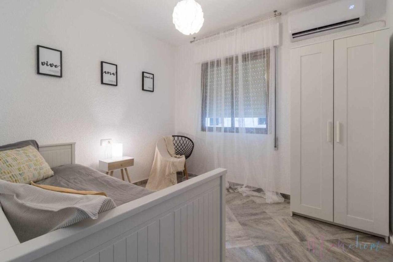 Apartamento Tranquilo En Pleno Centro Con Garaje Huelva Exterior photo