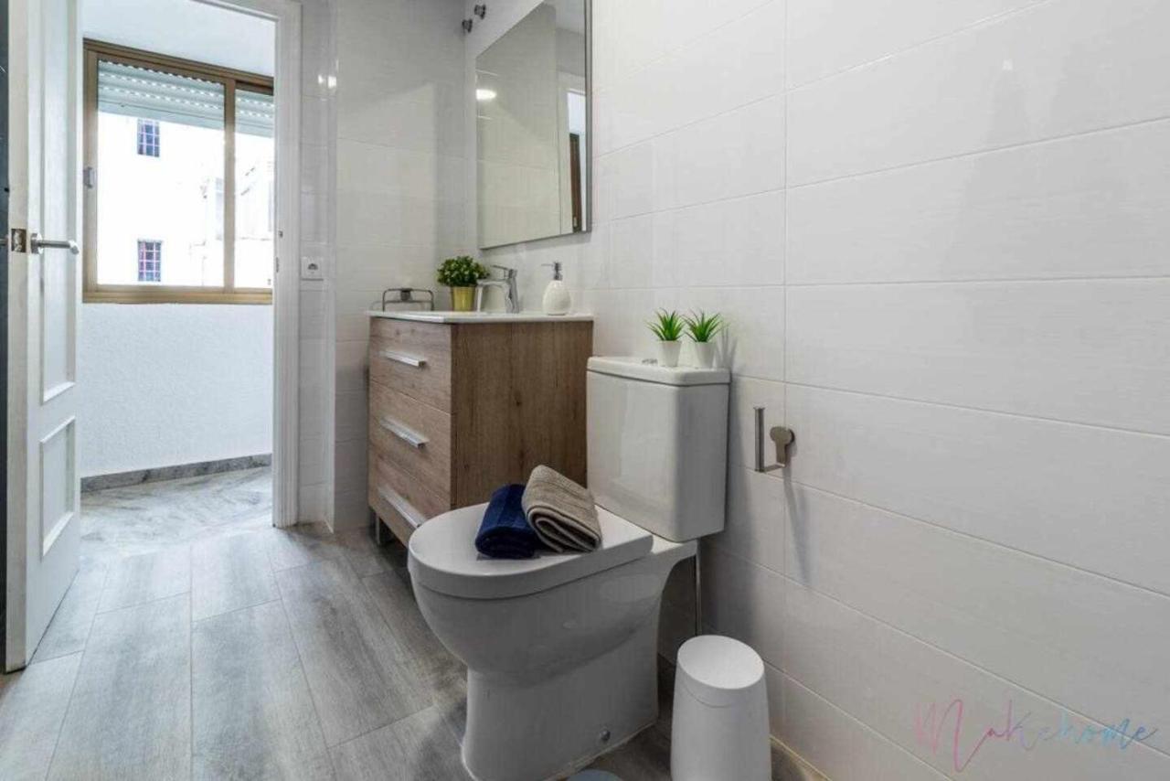 Apartamento Tranquilo En Pleno Centro Con Garaje Huelva Exterior photo